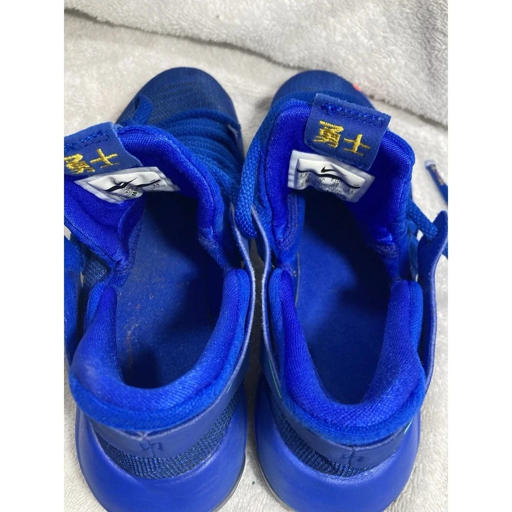 Nike KD‎ Trey 5 V Kevin Durant Basketball Shoes Blue Teal Youth 5.5Y EUR 38